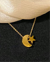 Load image into Gallery viewer, Hilal (Crescent Moon and Star)