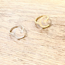 Load image into Gallery viewer, Crescent Moon and Star Ring