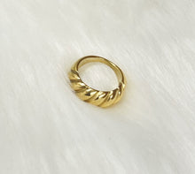 Load image into Gallery viewer, Bague D'élégance Ring